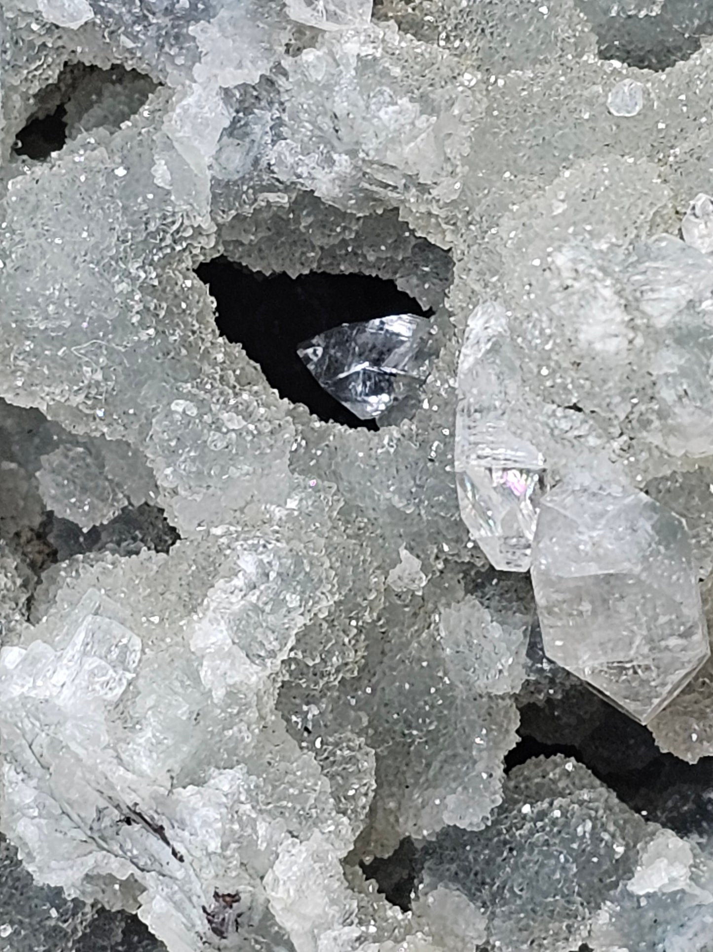 Chalcedon und Apophelite 94a