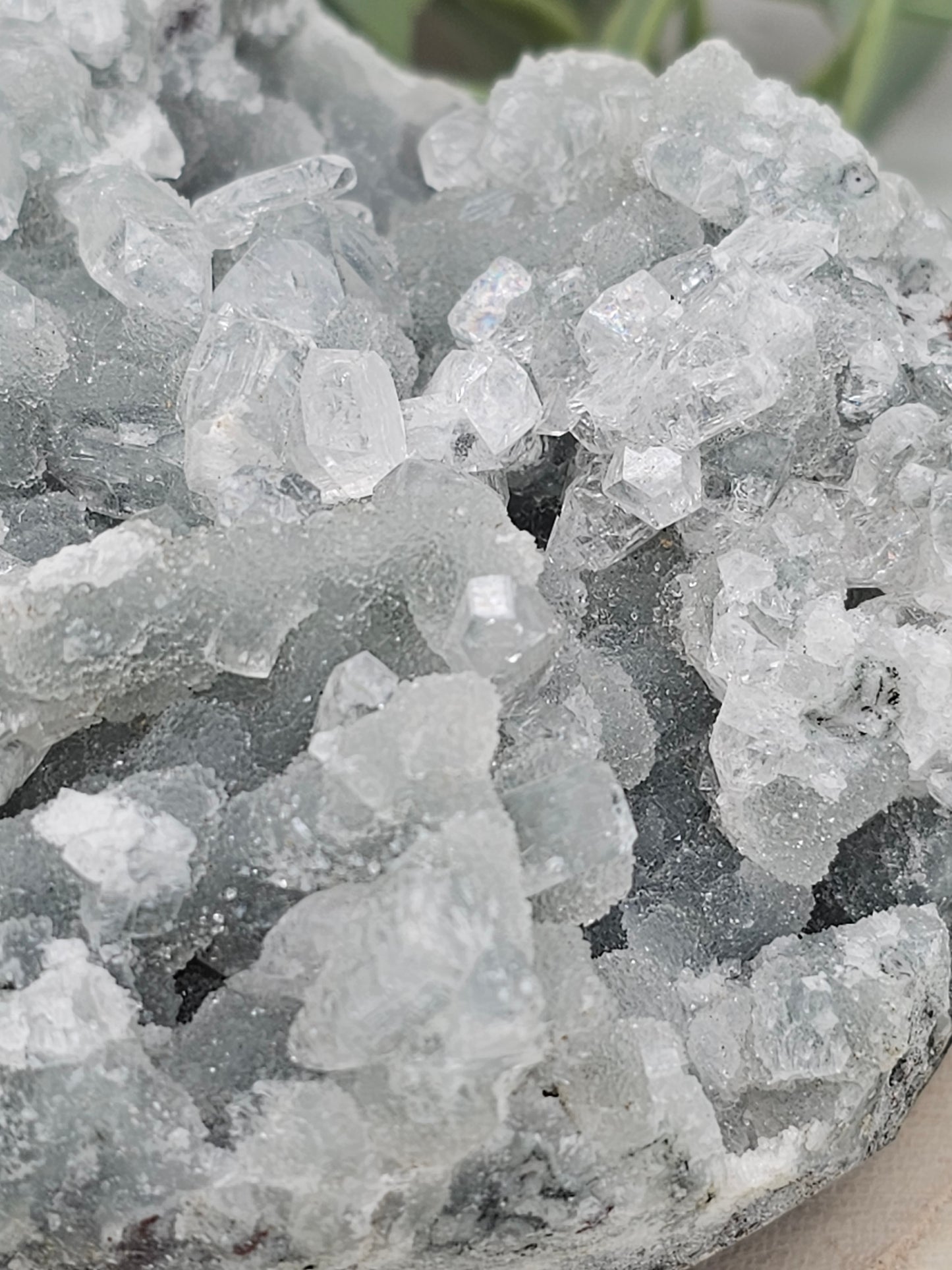 Chalcedon Apophelite