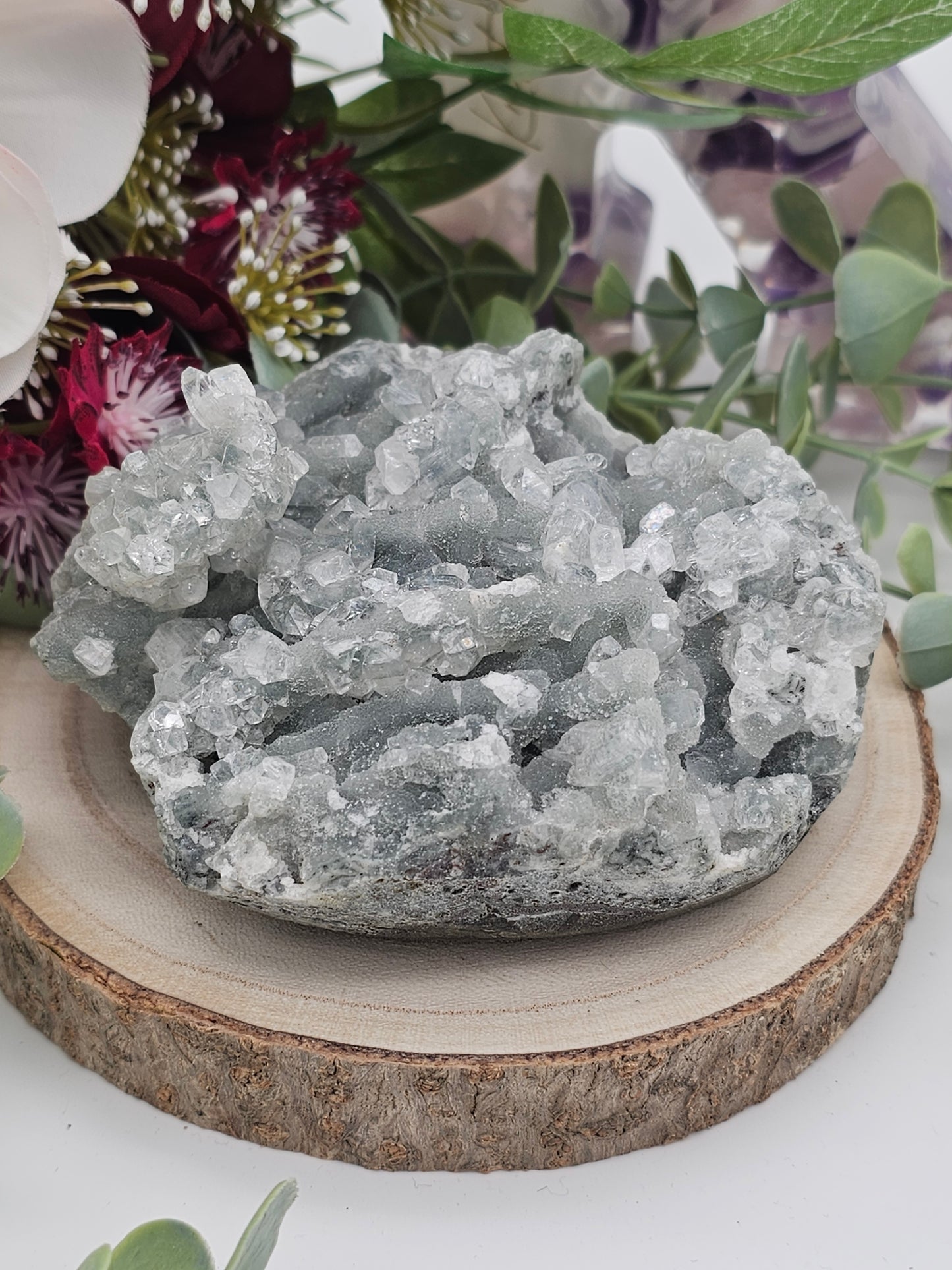 Chalcedon Apophelite